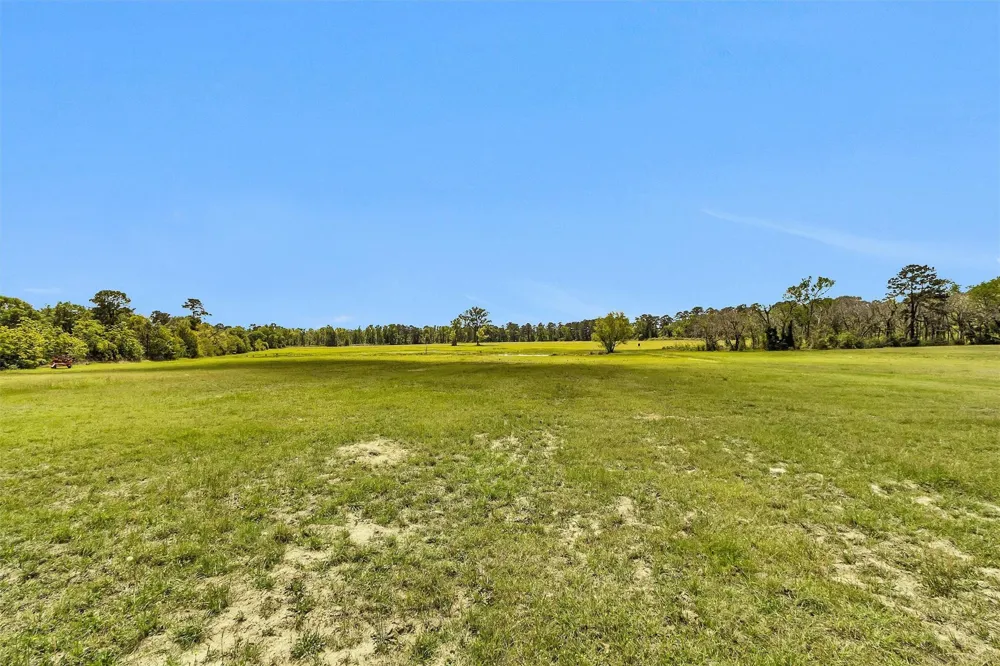 15586 Highway 105 E Conroe, TX 77306