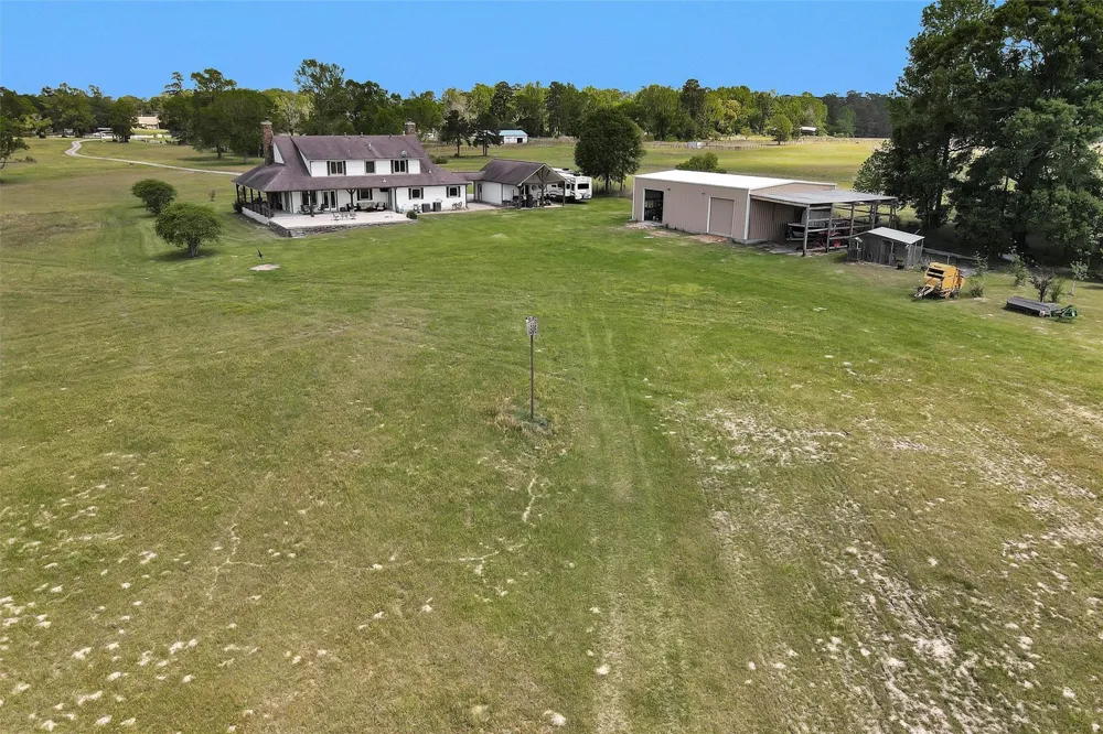 15586 Highway 105 E Conroe, TX 77306