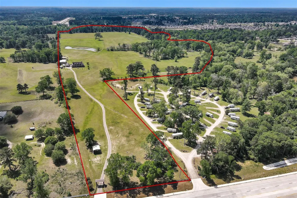 15586 Highway 105 E Conroe, TX 77306