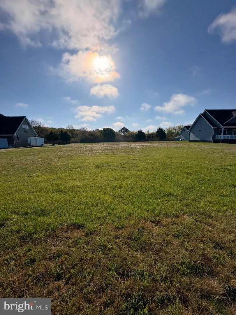 18 HAMMOCK POINT Crisfield, MD 21817
