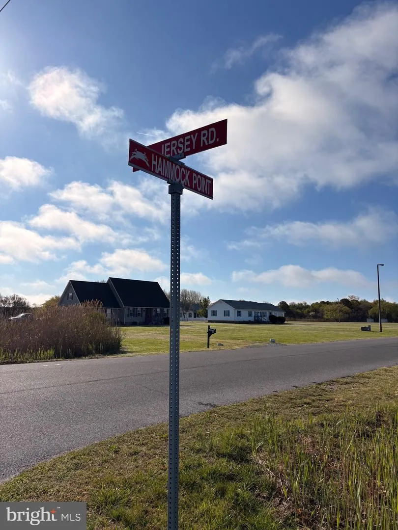 18 HAMMOCK POINT Crisfield, MD 21817