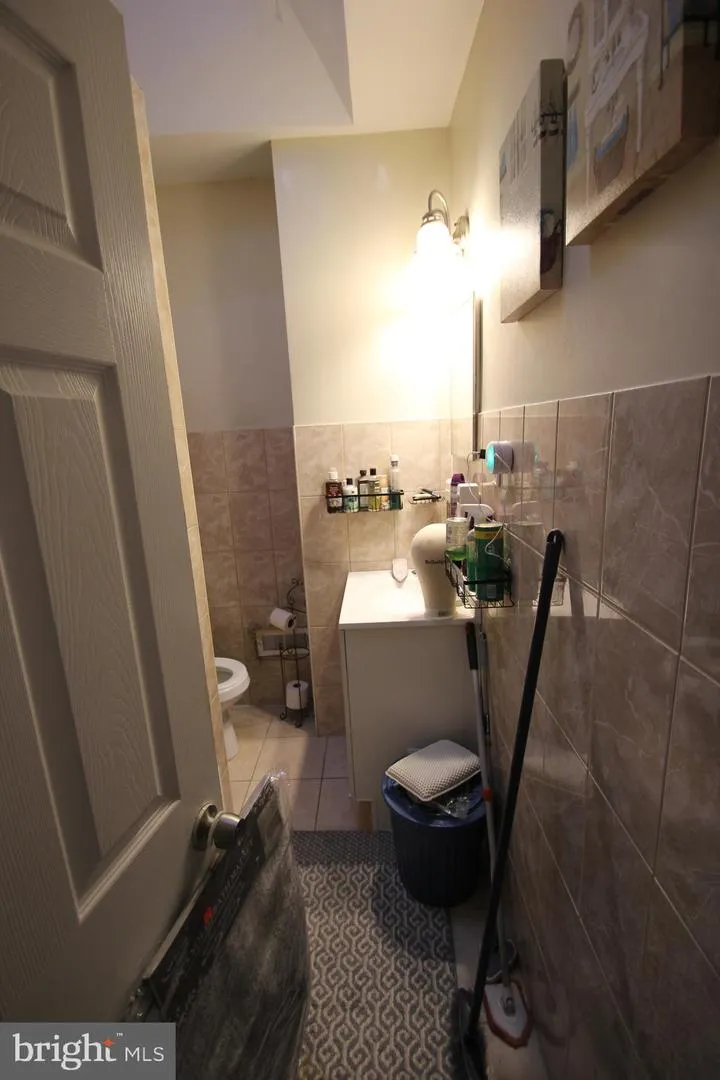 6008 OGONTZ AVENUE Philadelphia, PA 19141