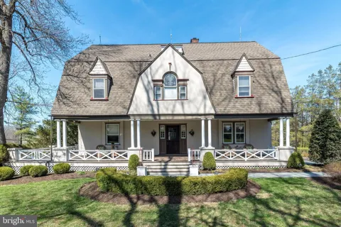1633 GRASSHOPPER LANE