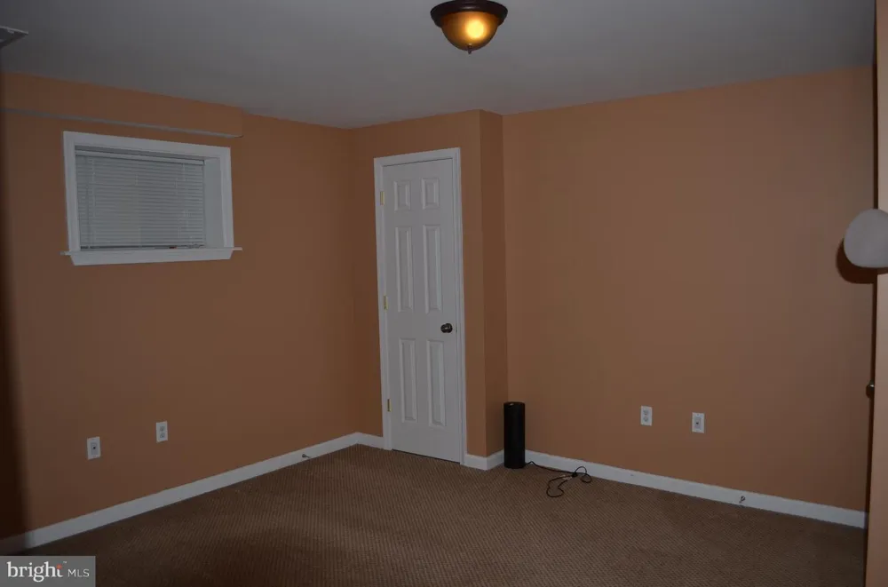 9631 WASHINGTON AVENUE Laurel, MD 20723