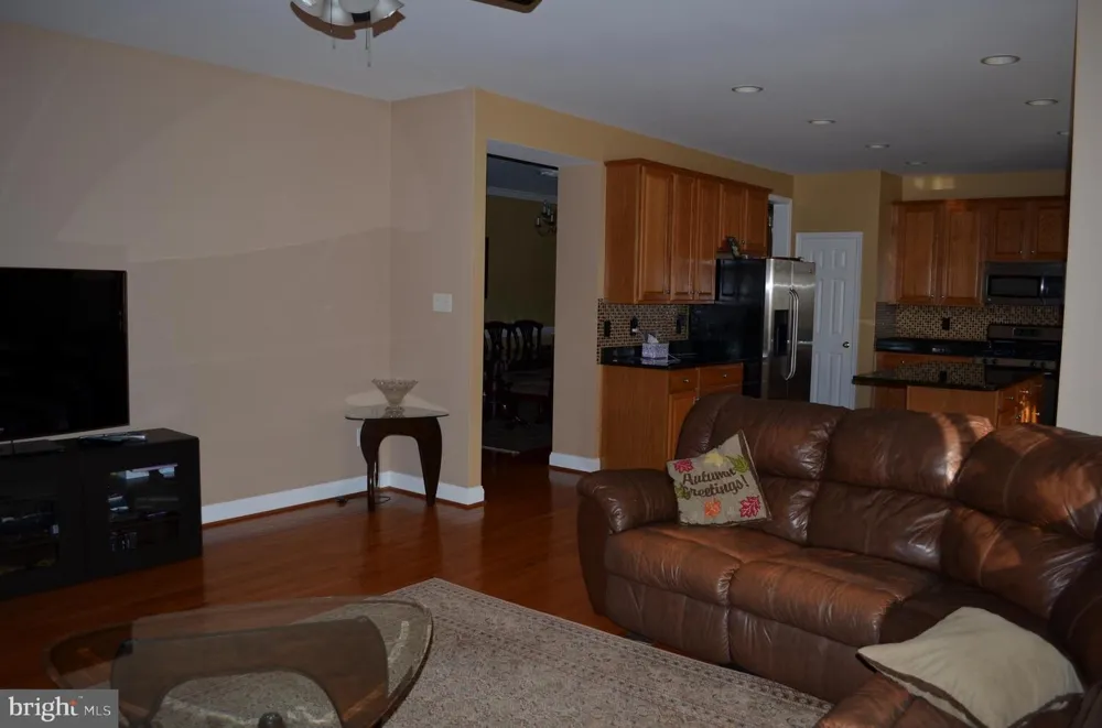9631 WASHINGTON AVENUE Laurel, MD 20723