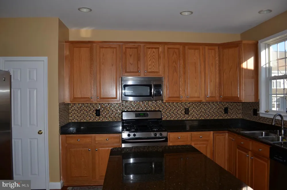 9631 WASHINGTON AVENUE Laurel, MD 20723