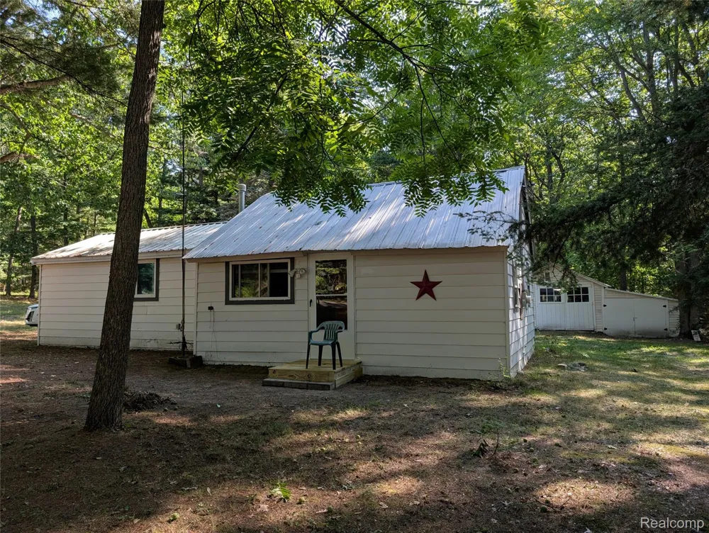 3821 S Townline Road Denton Township, MI 48651