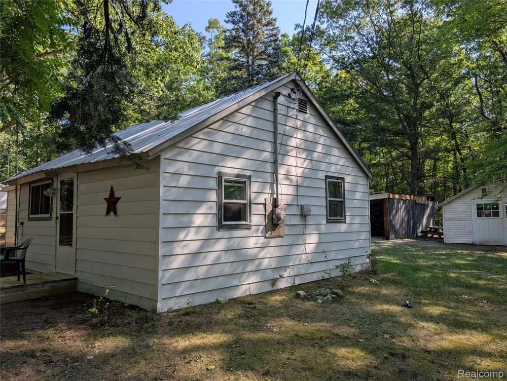 3821 S Townline Road Denton Township, MI 48651