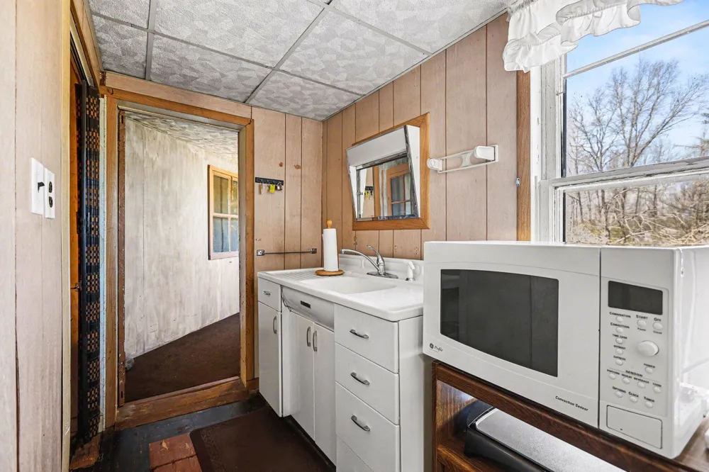 10553 US-31 Grant Township, MI 49411