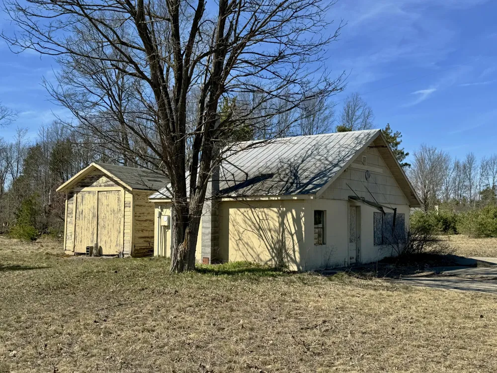 10553 US-31 Grant Township, MI 49411