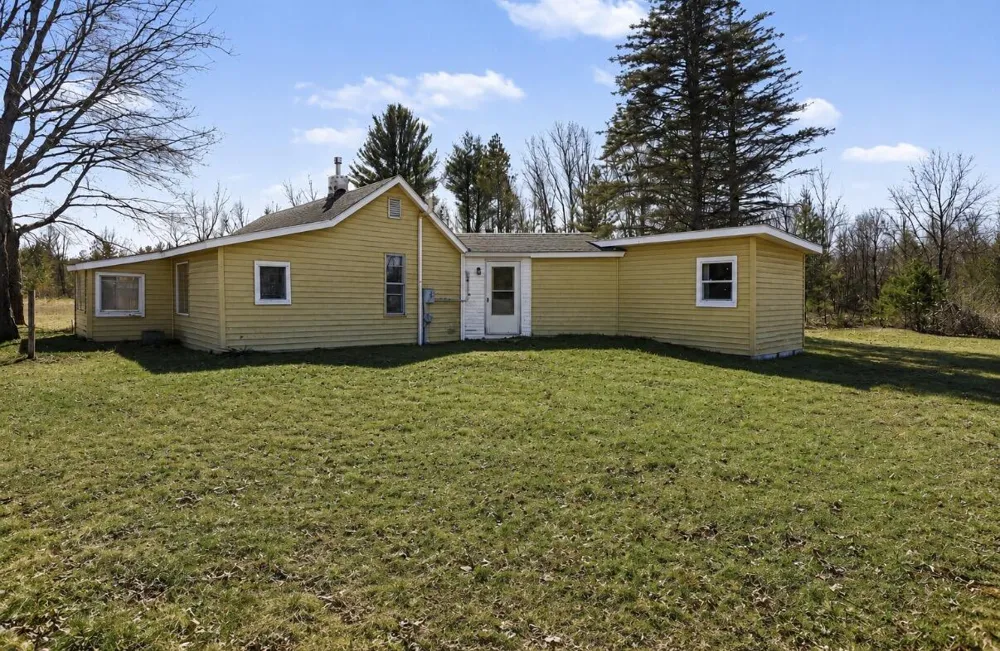 10553 US-31 Grant Township, MI 49411