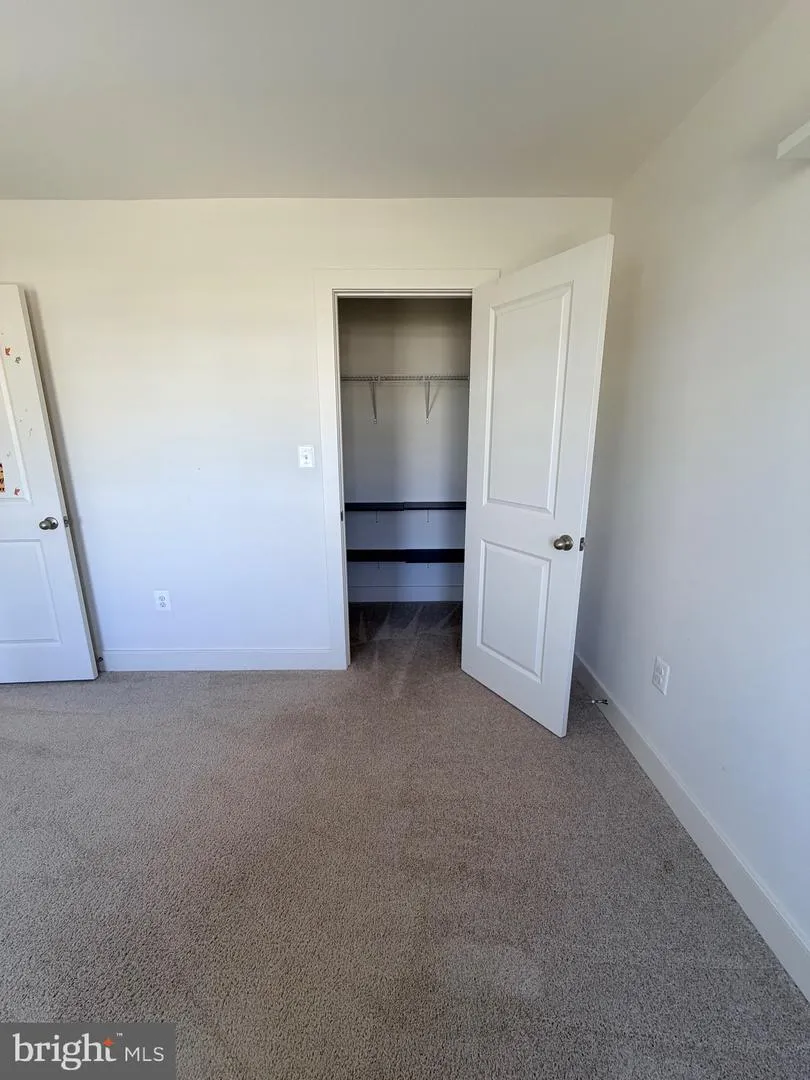 1530 SANDPIPER BAY LOOP Dumfries, VA 22026