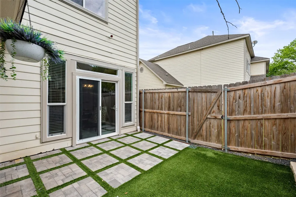 12213 Abbey Glen Lane Austin, TX 78753