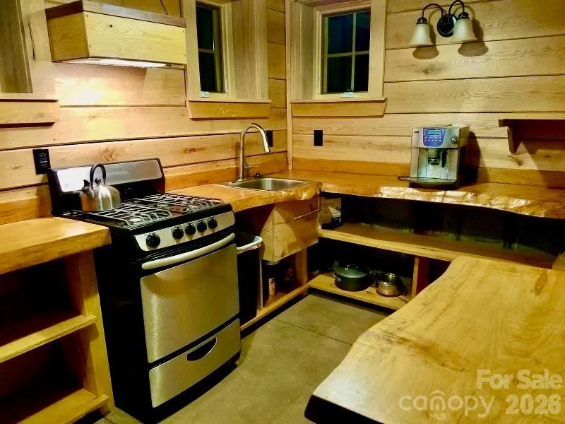 271 Amanda Drive #6A Mars Hill, NC 28754