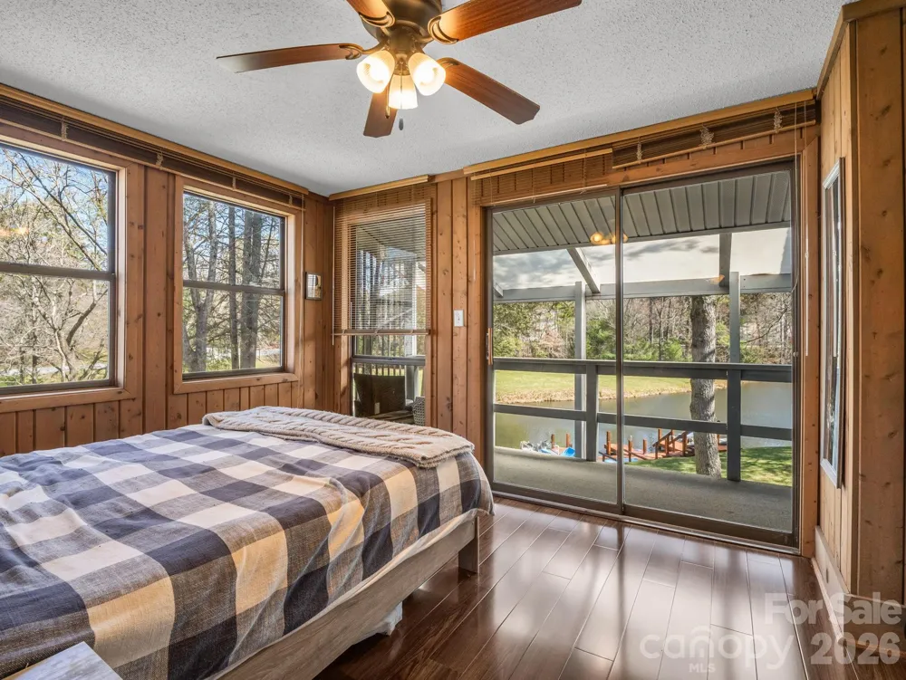 45 Lakeside Villas Drive Brevard, NC 28712