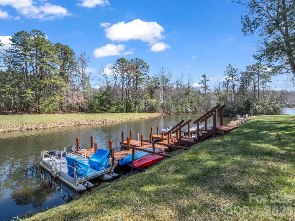45 Lakeside Villas Drive Brevard, NC 28712