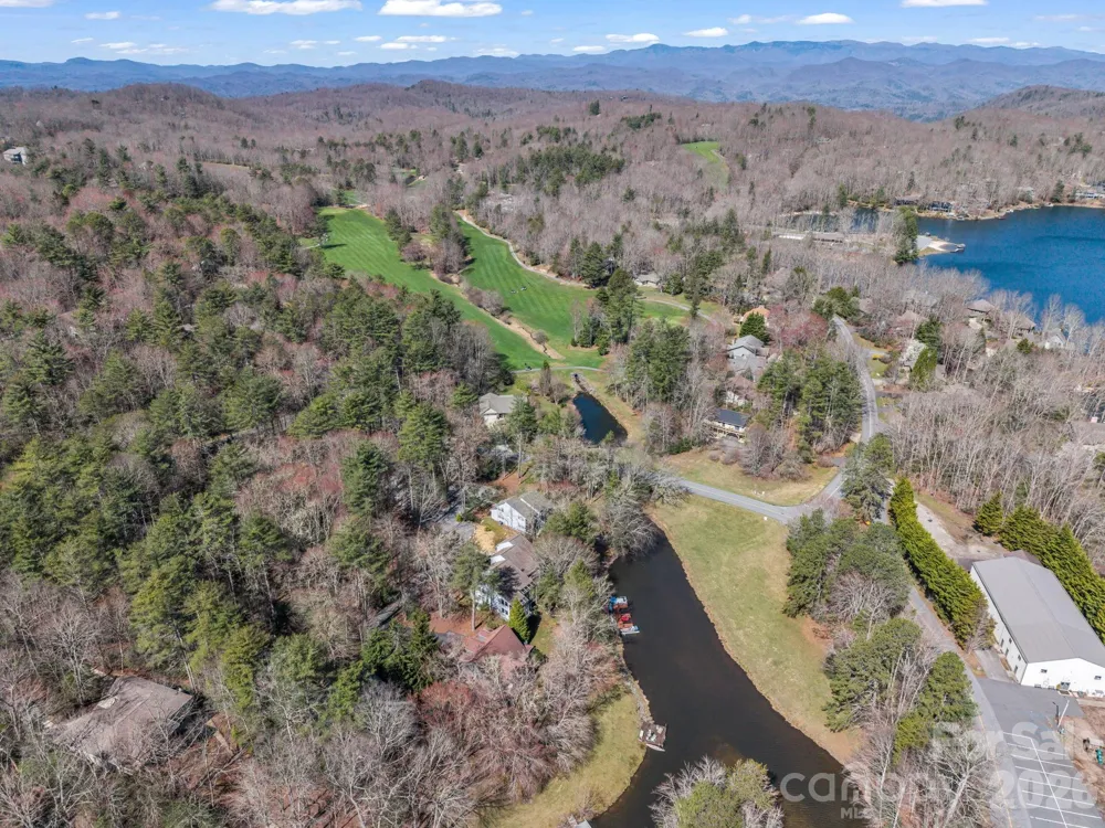 45 Lakeside Villas Drive Brevard, NC 28712