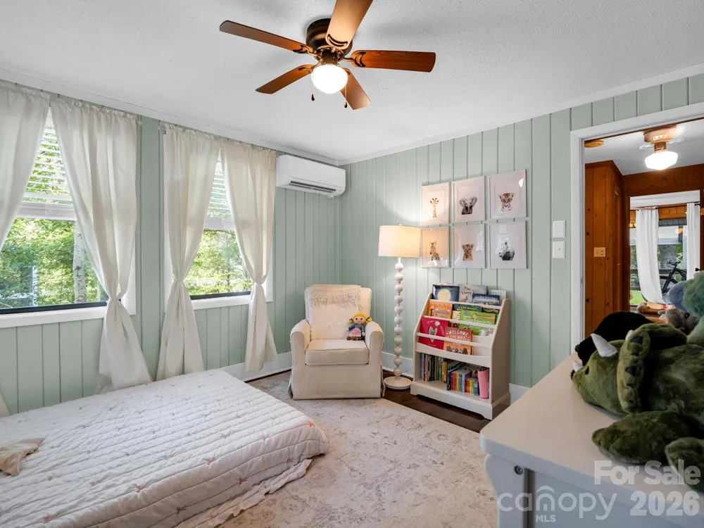 45 Lakeside Villas Drive Brevard, NC 28712
