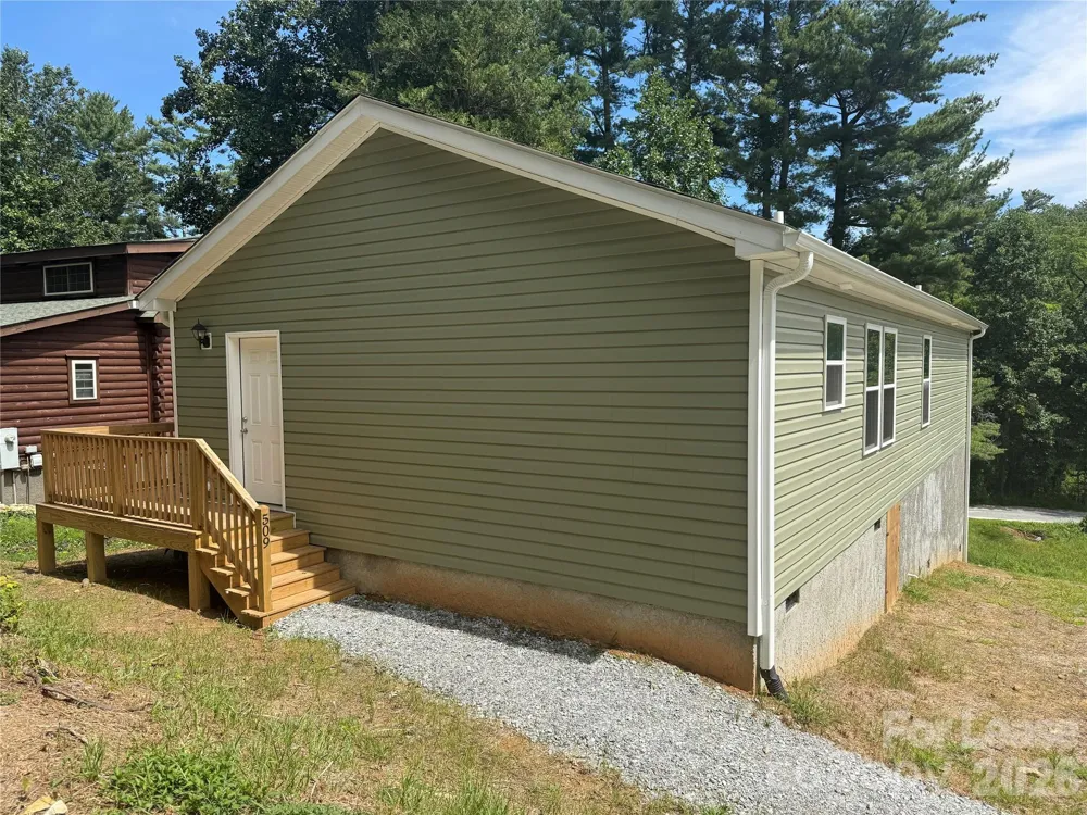 509 Bonner Street Hendersonville, NC 28739