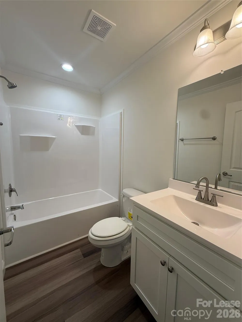 204 Oscelake Way Hendersonville, NC 28739