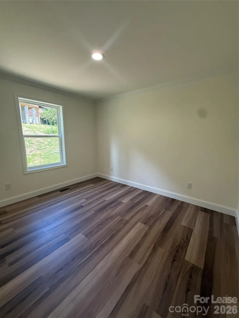 204 Oscelake Way Hendersonville, NC 28739