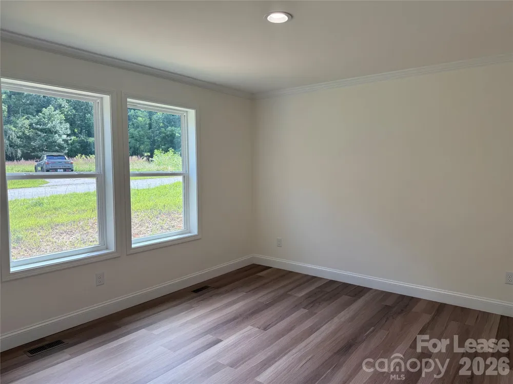 204 Oscelake Way Hendersonville, NC 28739