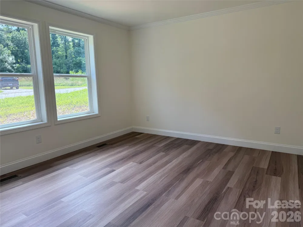 204 Oscelake Way Hendersonville, NC 28739