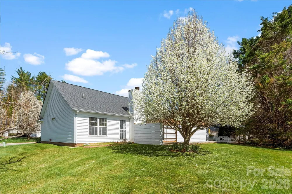 279 Stonehollow Road Fletcher, NC 28732
