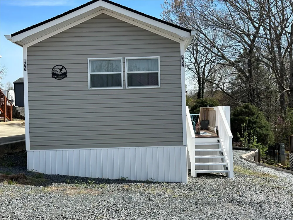 166 Eagle Drive New London, NC 28127