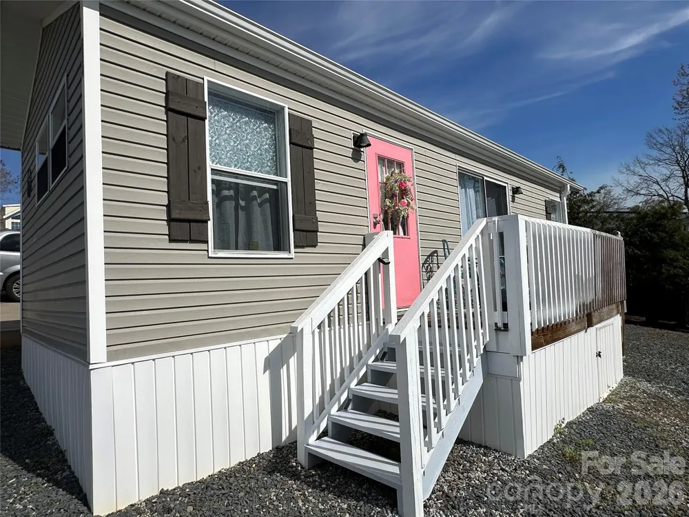 166 Eagle Drive New London, NC 28127