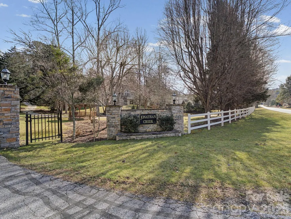220 Jonathan Creek Drive Etowah, NC 28729