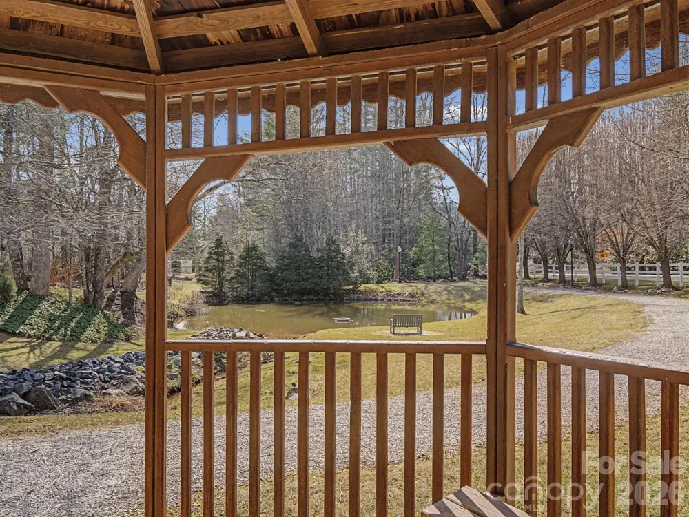 220 Jonathan Creek Drive Etowah, NC 28729