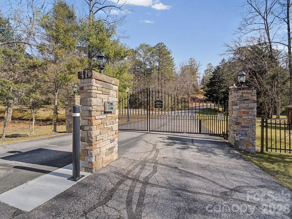 220 Jonathan Creek Drive Etowah, NC 28729