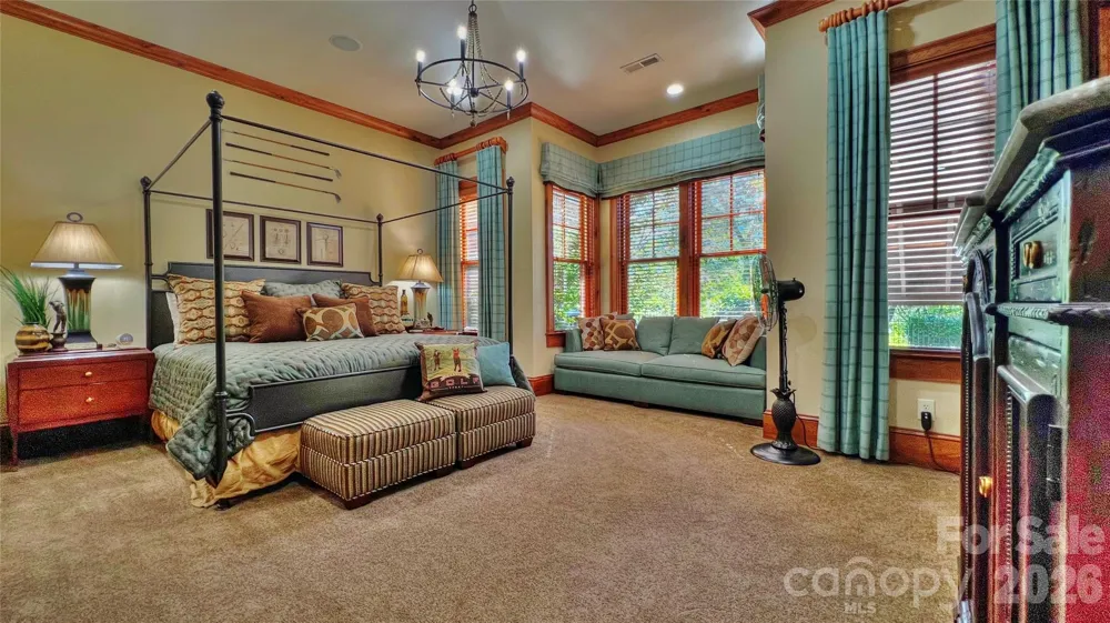 538 Chestertown Drive Mill Spring, NC 28756
