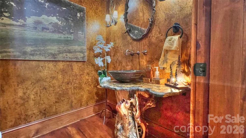 538 Chestertown Drive Mill Spring, NC 28756