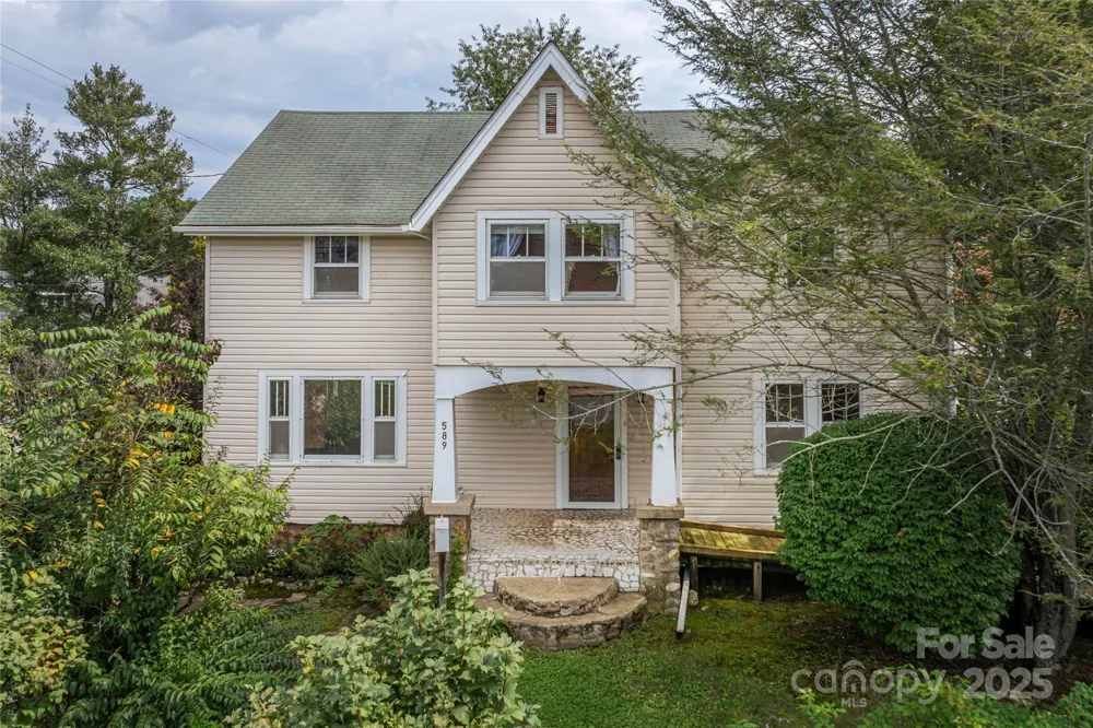 589 Pisgah Drive Canton, NC 28716