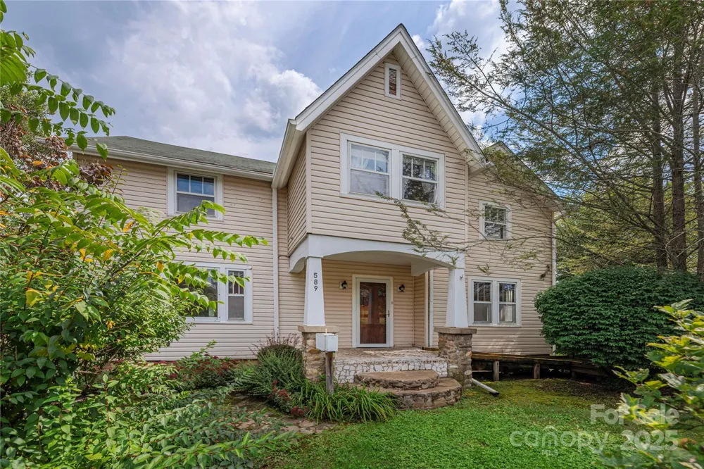 589 Pisgah Drive Canton, NC 28716