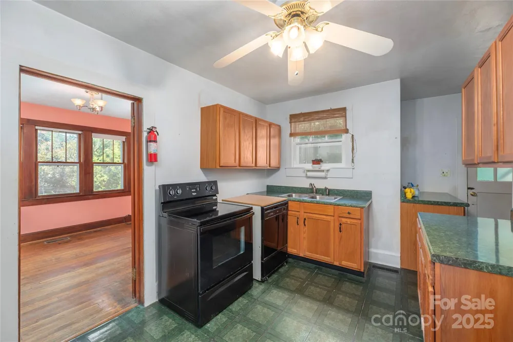 589 Pisgah Drive Canton, NC 28716