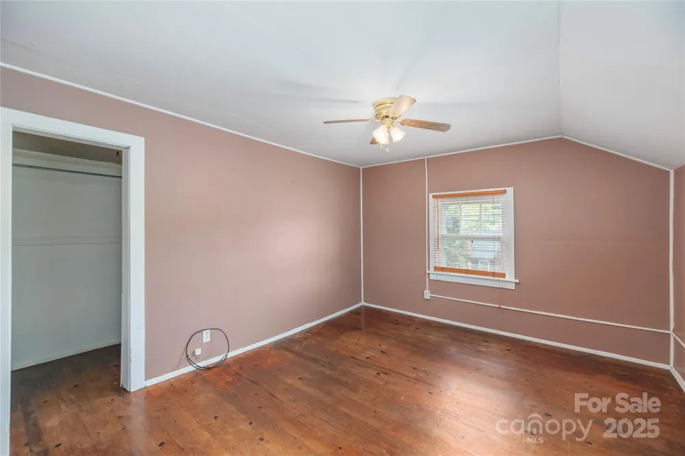 589 Pisgah Drive Canton, NC 28716