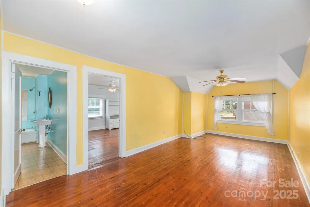 589 Pisgah Drive Canton, NC 28716