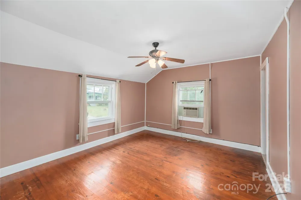 589 Pisgah Drive Canton, NC 28716