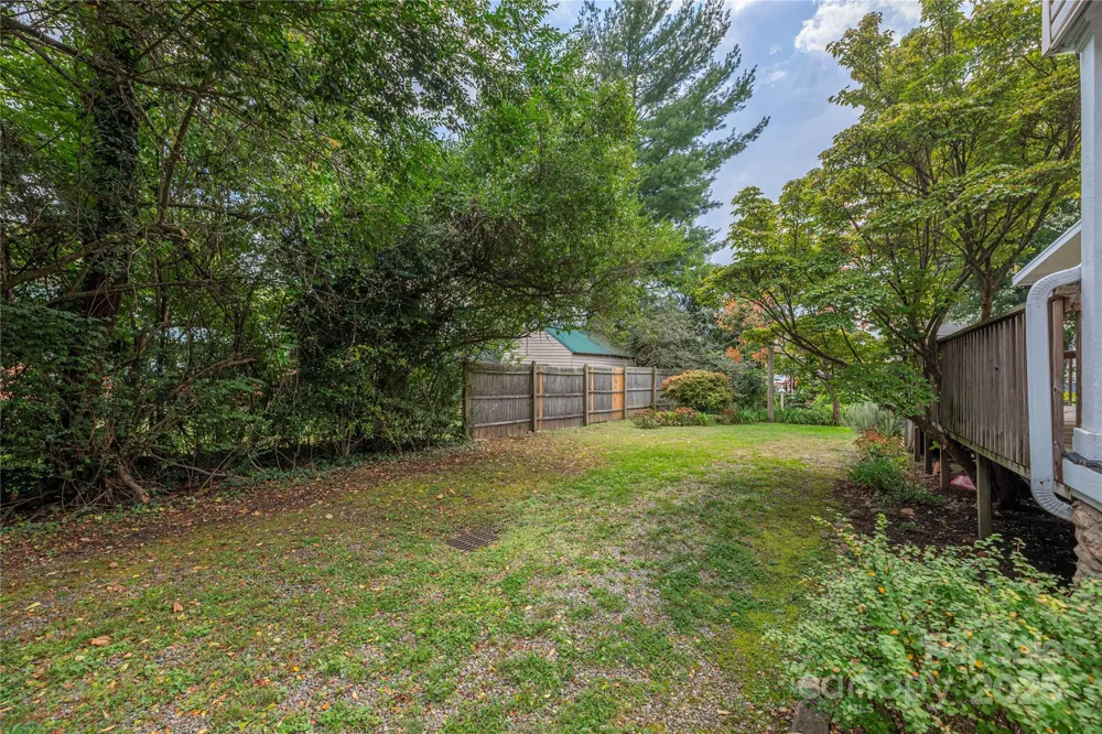 589 Pisgah Drive Canton, NC 28716