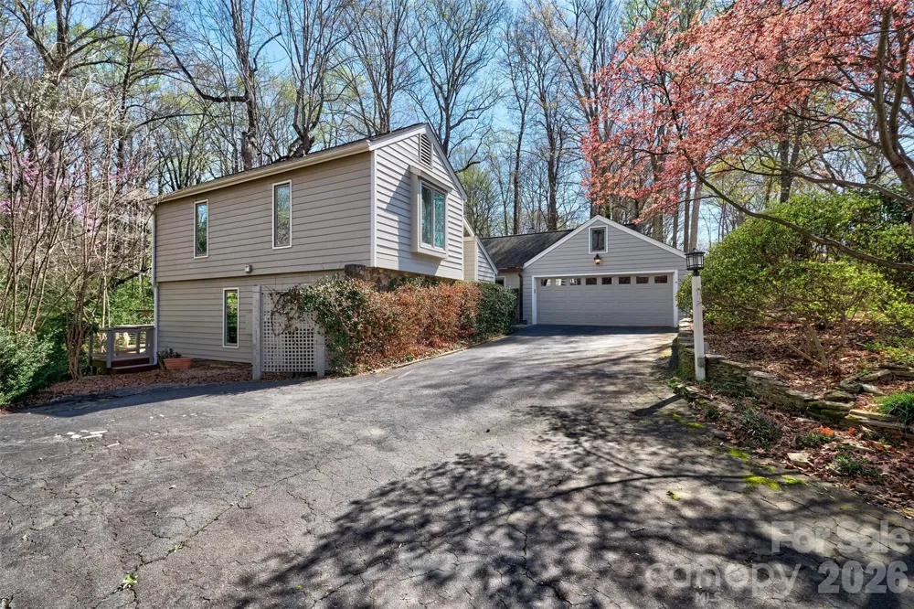 31 Fairway Ridge Lake Wylie, SC 29710