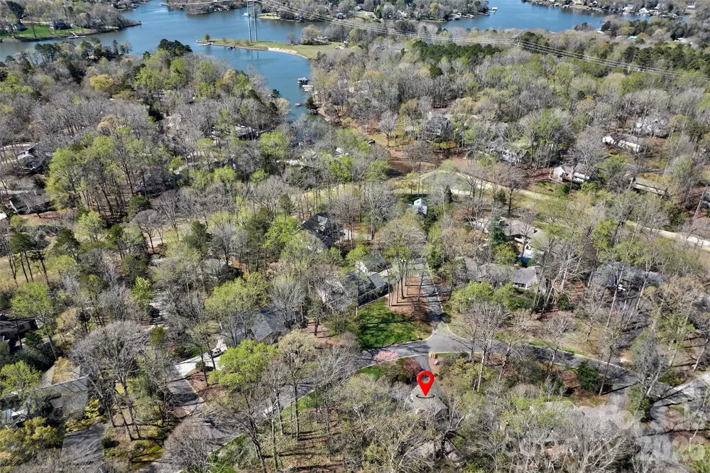 31 Fairway Ridge Lake Wylie, SC 29710