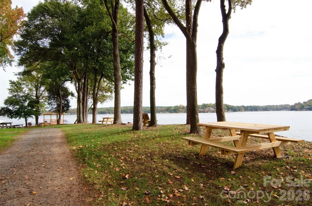 31 Fairway Ridge Lake Wylie, SC 29710