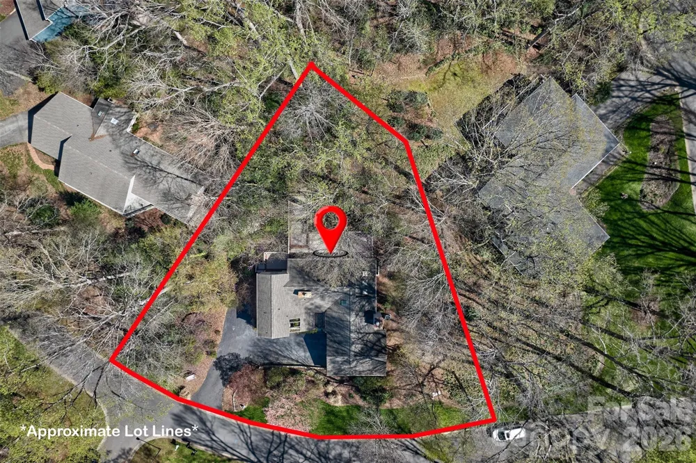31 Fairway Ridge Lake Wylie, SC 29710