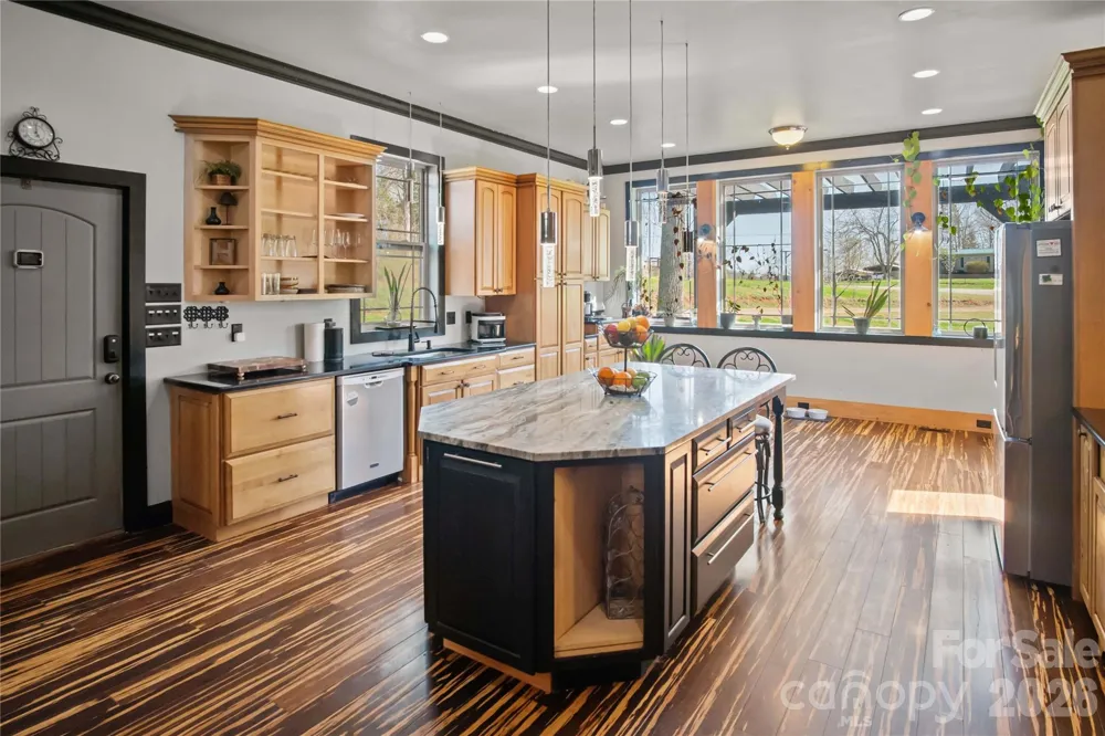 4107 Sandy Plains Road Tryon, NC 28782