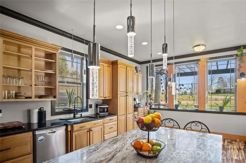4107 Sandy Plains Road Tryon, NC 28782