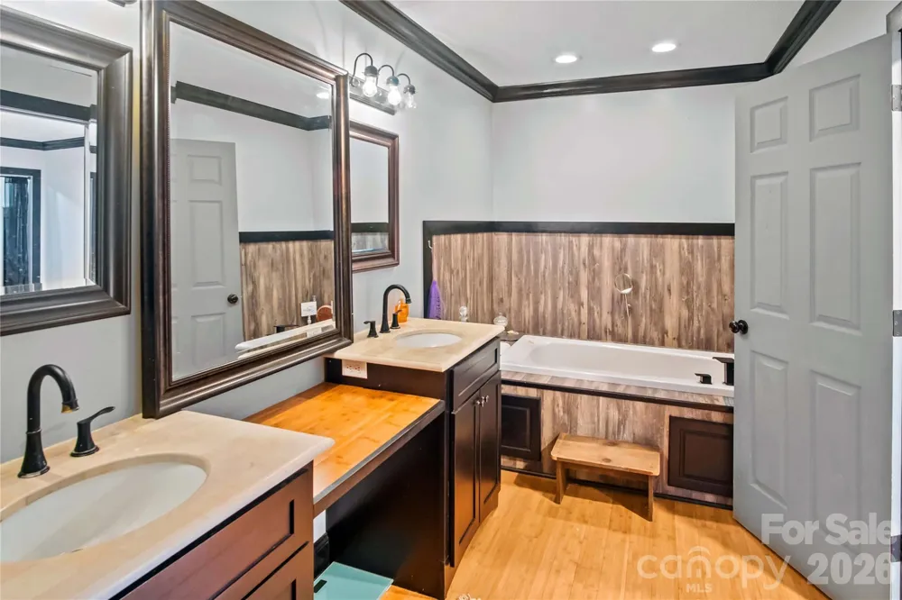 4107 Sandy Plains Road Tryon, NC 28782