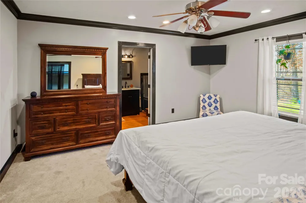 4107 Sandy Plains Road Tryon, NC 28782